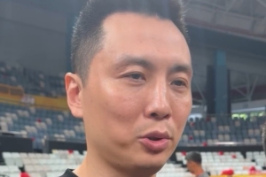 卢伟：弗格为球队付出很多 希望两队国手们健康完赛配图