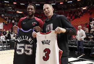 白巧克力：不认为我了拯救NBA 若没出色队友我的传球就不会成功配图