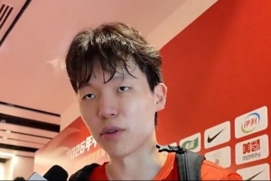 杨瀚森打趣：焦泊乔以大欺小 用最好的状态去迎接比赛配图
